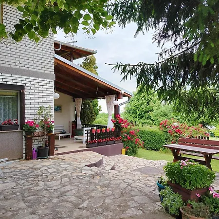 Kosmaj Dan Belgrade, Sopot Lägenhet Belgrad